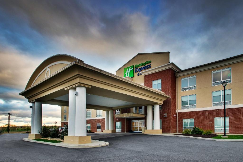 Holiday Inn Express & Suites Lancaster East - Strasburg an IHG Hotel Main image 1